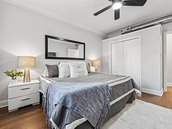 5th image of 1256 W Cornelia Ave #1E