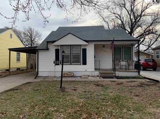 1132 Fairview Rd, McPherson, KS 67460