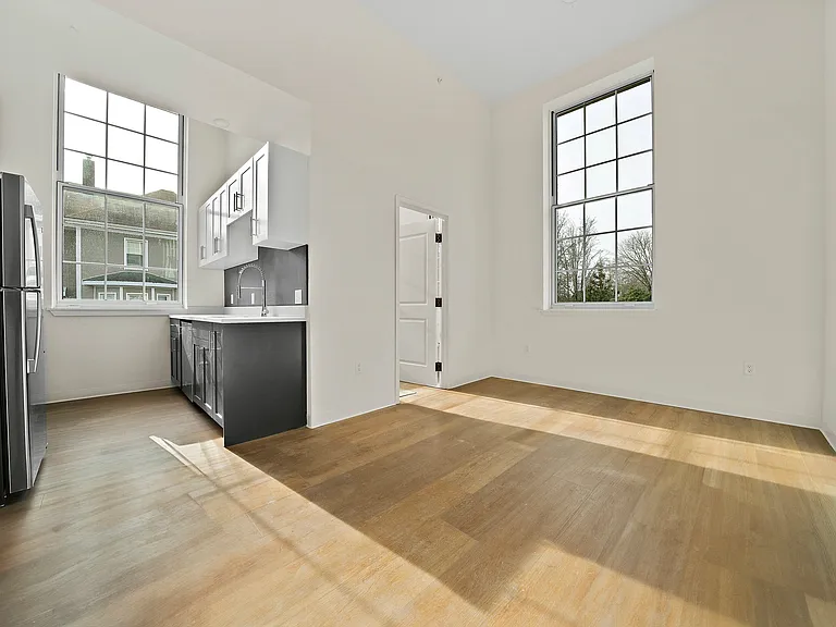 121 North St #304 — Photo 2