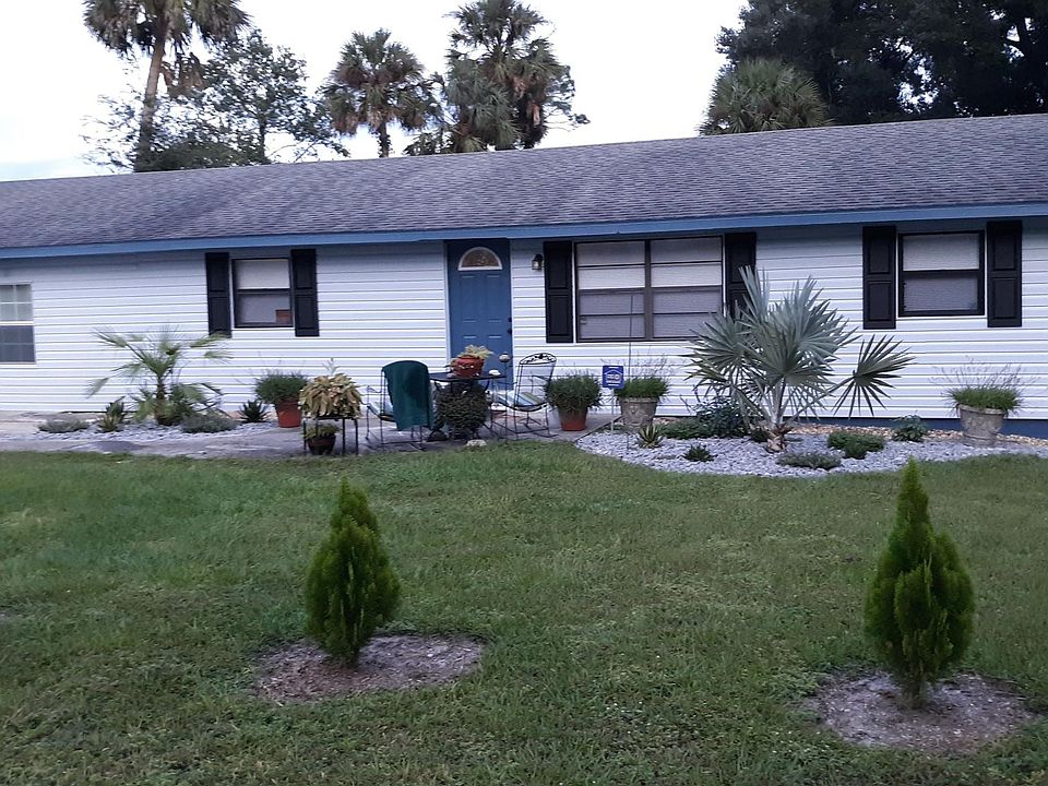 1st image of 1419 1st St