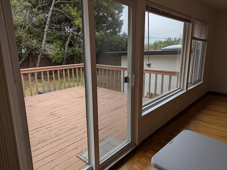 1130 Vermont Way #1B — Photo 3