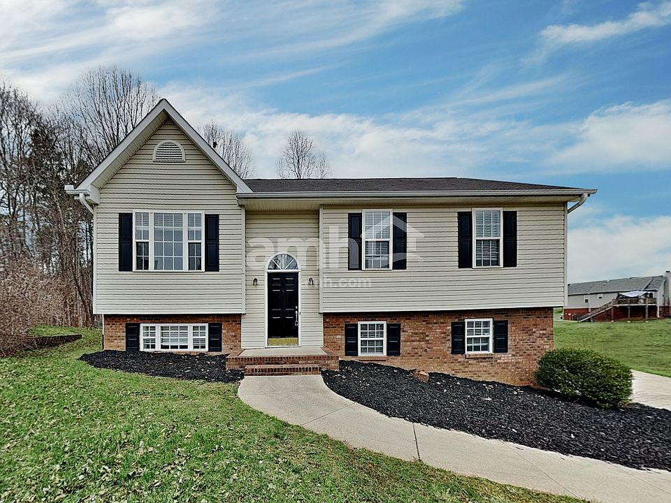 1st image of 3902 Hunt Chase Ct