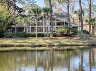 7 Long Brow Rd, Hilton Head Island, SC 29928
