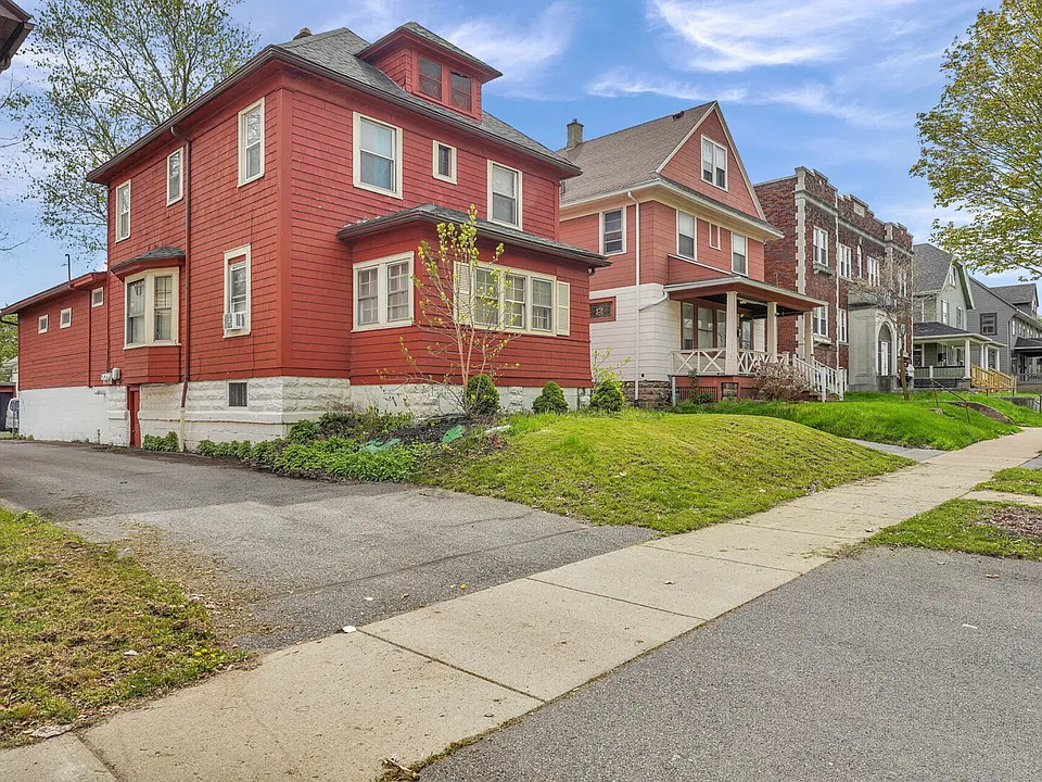 Ridgeway Ave