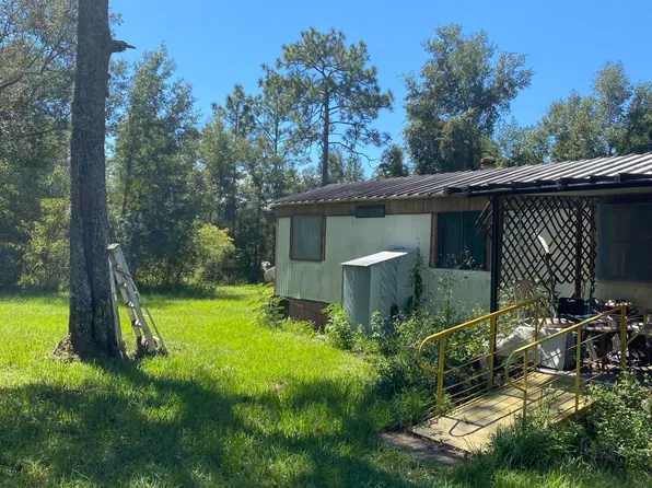 233 13th St, Interlachen, FL 32148