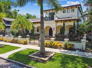 238 6th Ave NE, Saint Petersburg, FL 33701