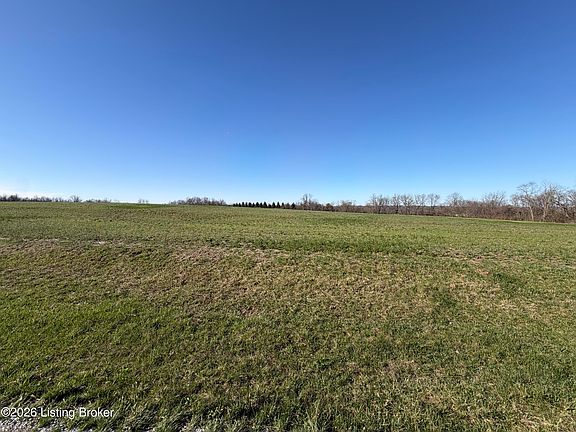 5th image of 1 Cemetery Hill Rd