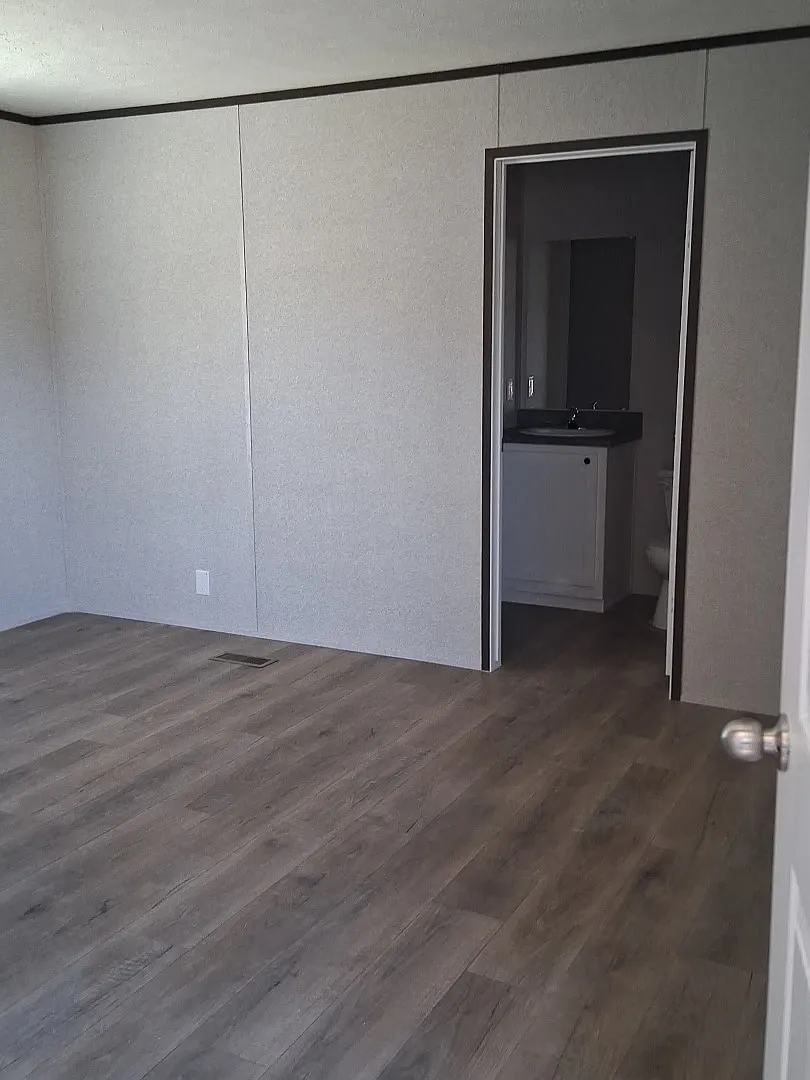 3 bed, 1672 sqft, $1,325 — Photo 4
