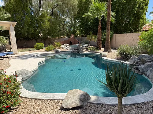 435 W Larona Ln Photo 1