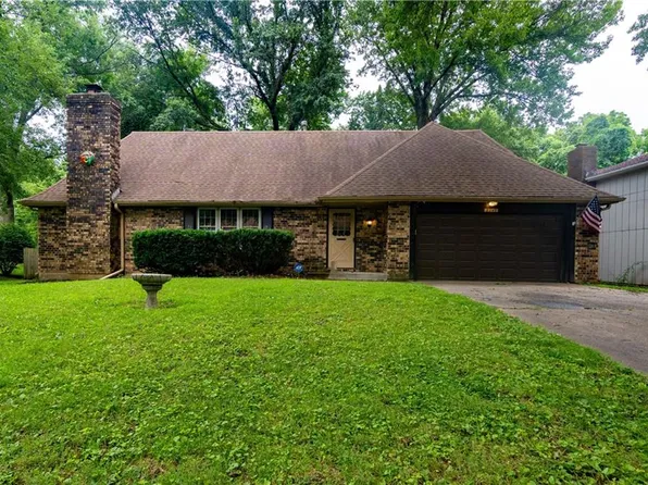 8249 Everett Ave, Kansas City, KS 66112