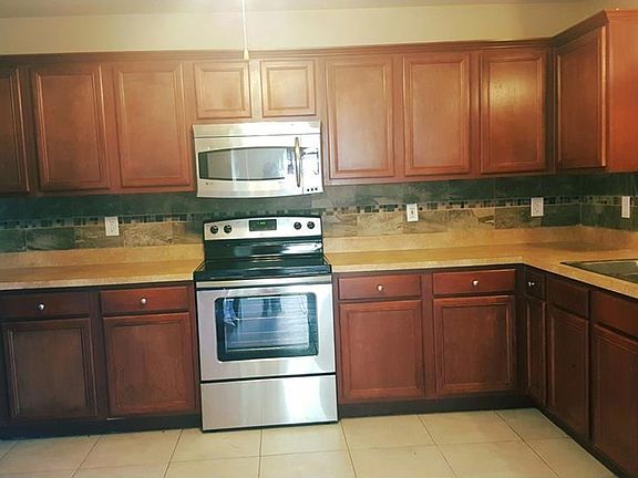2nd image of 2702 Maci Ct
