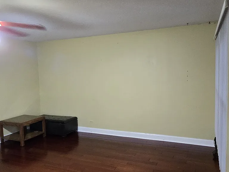 805 Bishop Ct — Photo 2