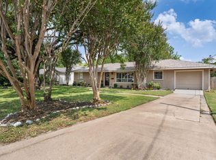 4602 Randwick Dr, Houston, TX 77092