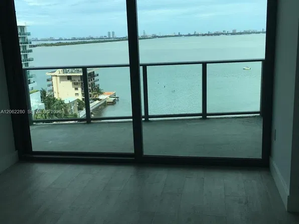 460 NE 28th St APT 906, Miami, FL 33137