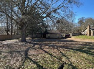 1381 Fm 315, Palestine, TX 75803