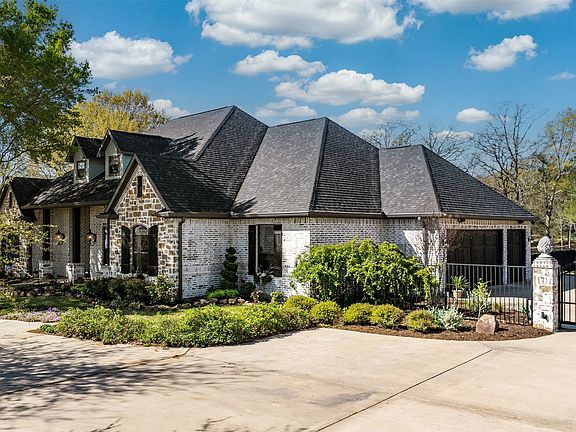 2nd image of 107 Nautical Point