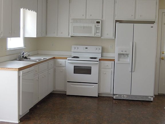 Kitchen w Appliances
