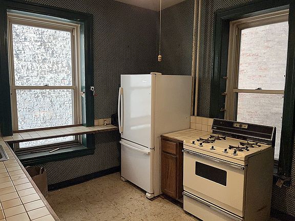 5th image of 1326 Madison Ave APT 34