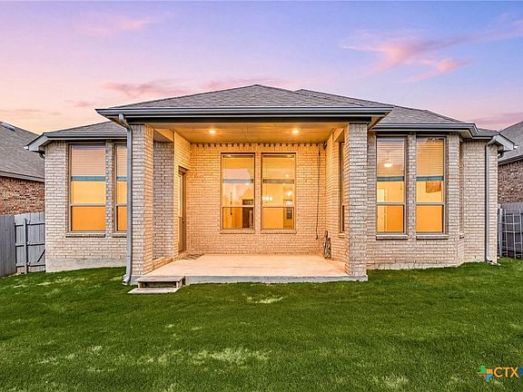 2nd image of 6633 Verona Pl