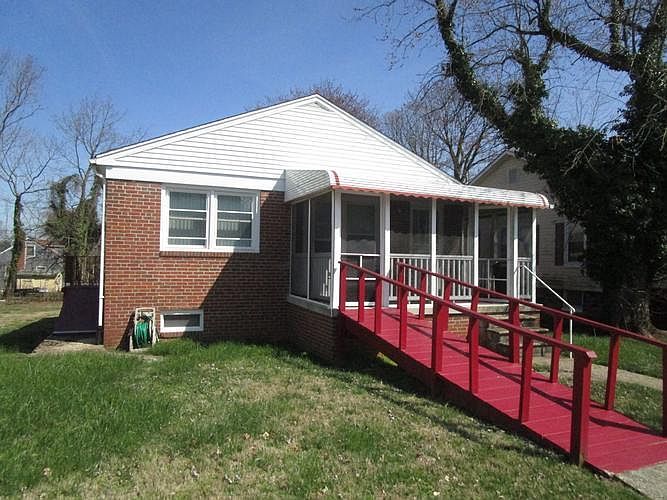 Exterior Front View