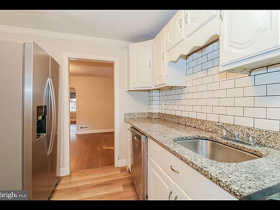4th image of 3237 Kentucky Ave