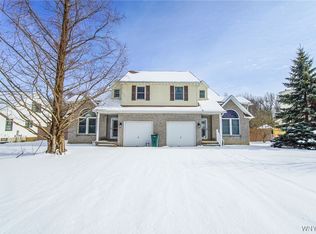 7125 Witmer Rd, North Tonawanda, NY 14120