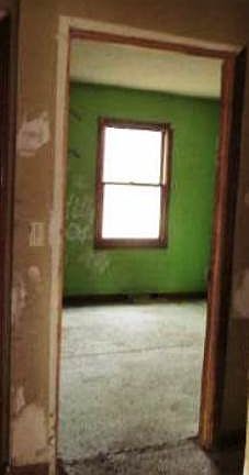 5th image of 14665 River Ave