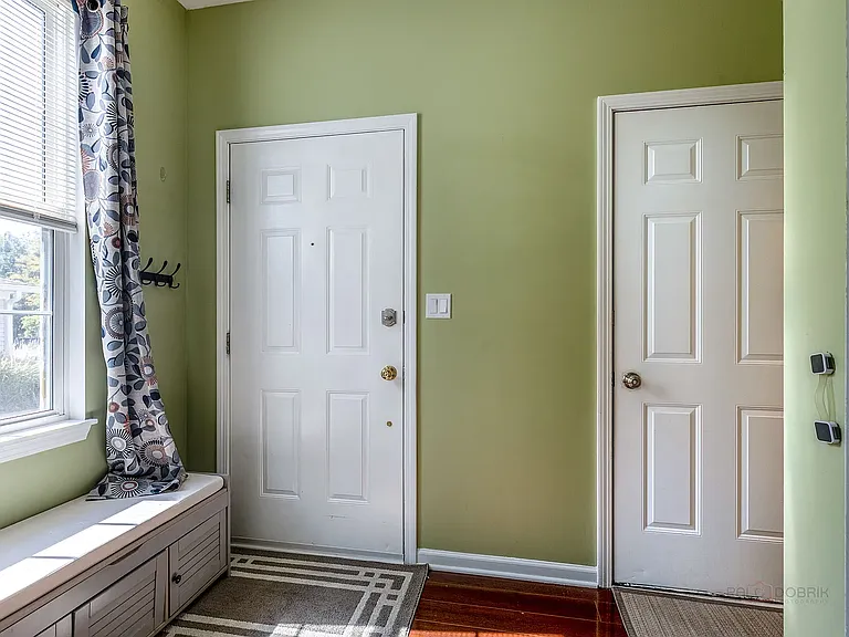 756 Woodewind Dr — Photo 7