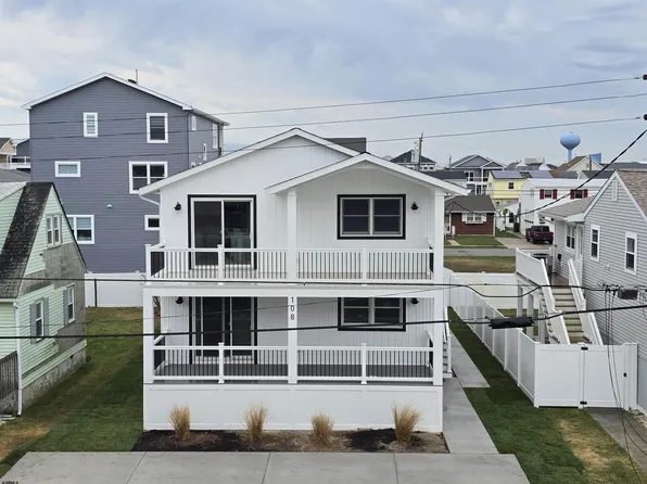 108 12th St N #A, Brigantine, NJ 08203