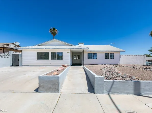 7012 Hurricane Way, Las Vegas, NV 89145