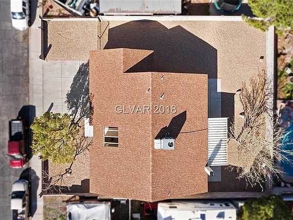 2nd image of 1240 Burgundy Dr