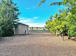 2263 Old Crooks Trl, Overgaard, AZ 85933