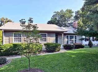 323 Simmons Ave, Saint Louis, MO