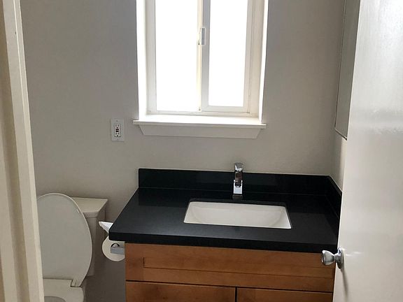 4th image of 650 Kirkland Dr APT 5