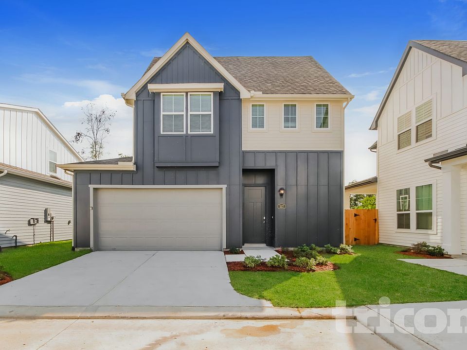 1st image of 9835 Willow Creek Commerce Dr #517