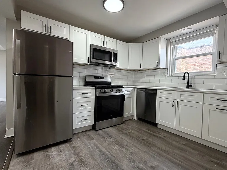 5646 N Jersey Ave — Photo 1