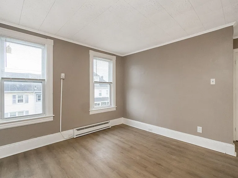 301 W Wilkes Barre St — Photo 8