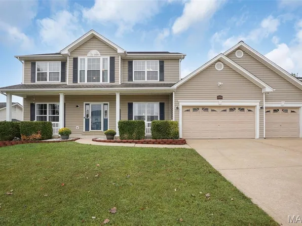 1844 Somerset Hollow Ln, Wentzville, MO 63385