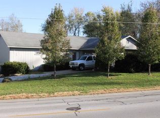 832 Santa Fe Trl, Boonville, MO 65233