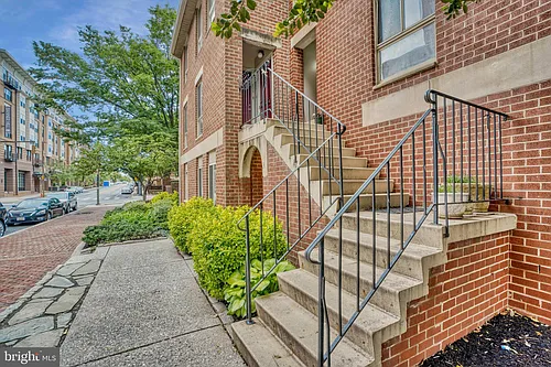 536 S Charles St #R77 Photo 1