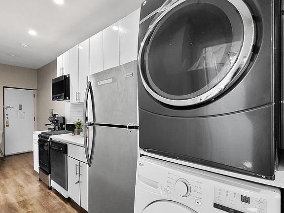 3rd image of 234 W 135th St #2M