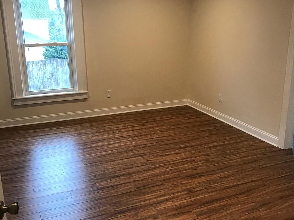 1st image of 264 Union St #D
