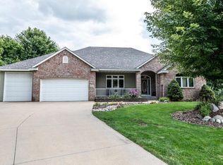 4525 Alicia Dr, Inver Grove Heights, MN 55077