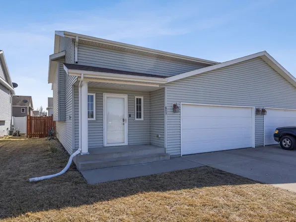 605 13 1/2 Ave E, West Fargo, ND 58078