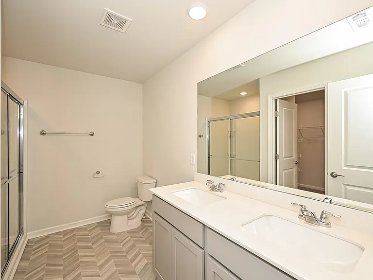 545 Samuel Lee Ln — Photo 9