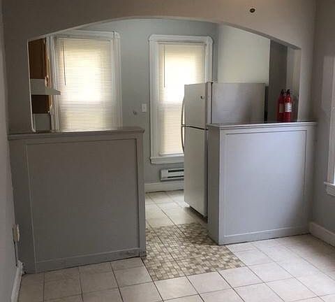 2nd image of 4944 Aspen St #A