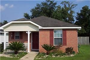 1st image of 2566 Trailwood Dr