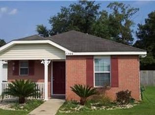 2566 Trailwood Dr, Cantonment, FL 32533