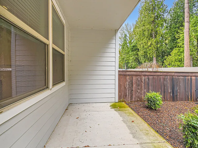 13702 NW 7th Ave — Photo 22