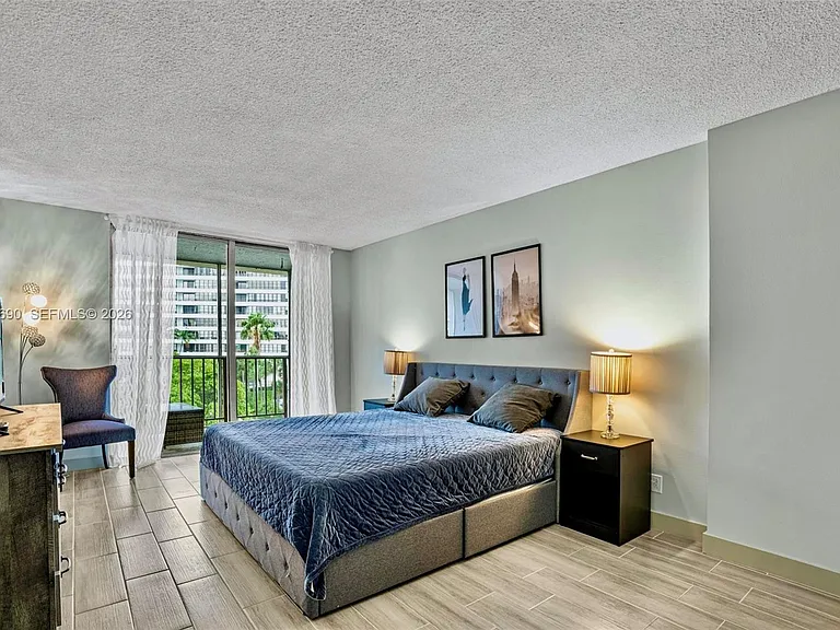 501 Three Islands Blvd #518 — Photo 14